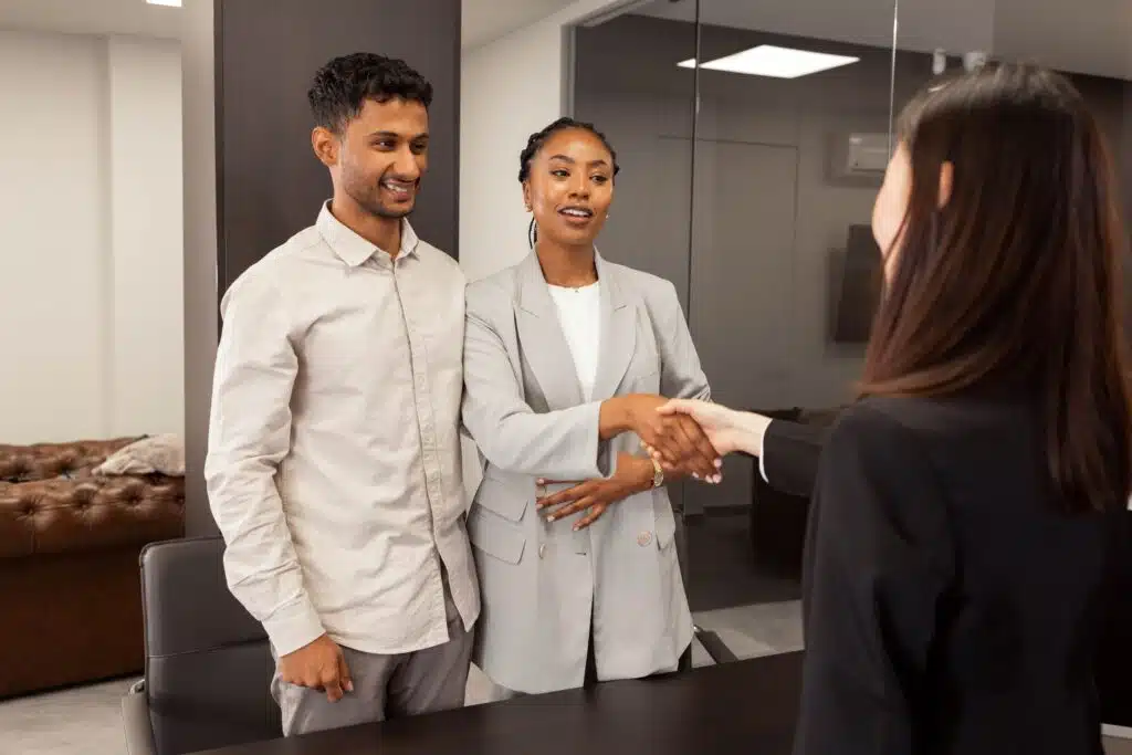 bank-loan-2023-11-27-05-14-43-utc_11zon