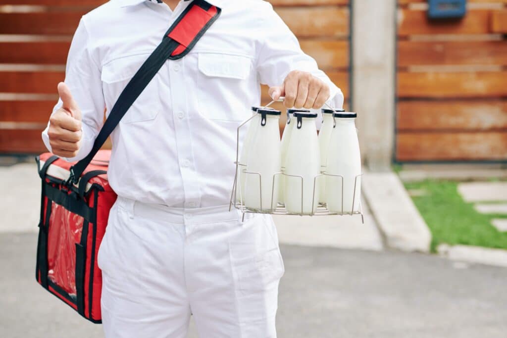 delivery-fresh-milk-2023-11-27-05-08-31-utc_11zon