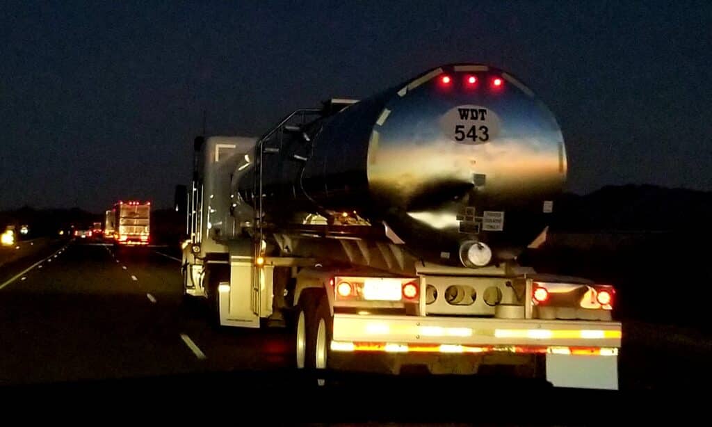 gas-and-oil-gas-tanker-at-night-2023-11-27-05-11-04-utc